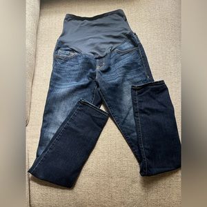 Old Navy Maternity full panel skinny jeans